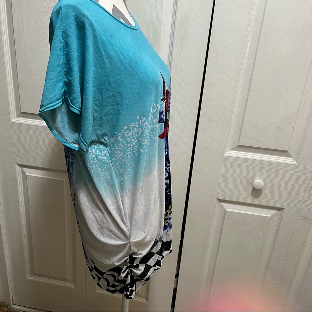 Colorful Pullover Top - Picture 4 of 7